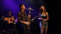 Antzela Peristeri & Sany Dimitrios - Einai stigmes (Figaro live)