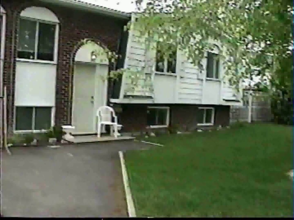 Chez Lisa et Guylain en 1998.www.michellebeaualuminium.com