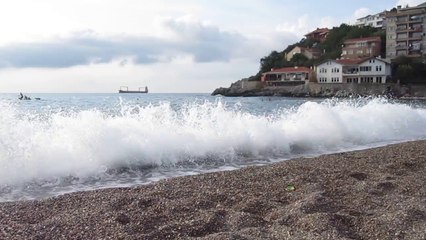 Kapuz Plajında Dalgalar-Zonguldak