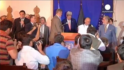 Kerry brokers deal between Afghanistan presidential rivals