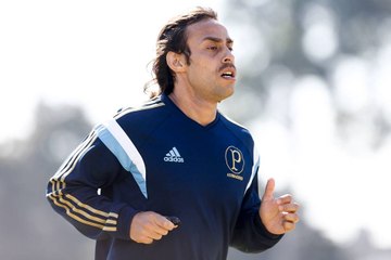 Gareca espera volta de Valdivia contra o São Paulo