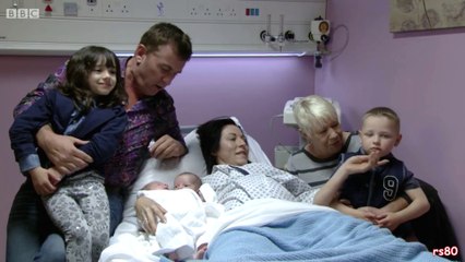 Kat gives birth to twins