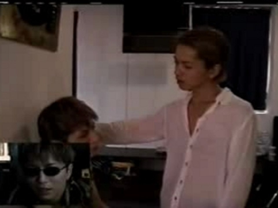 MoonChild Extra - Hyde kisses Gackt