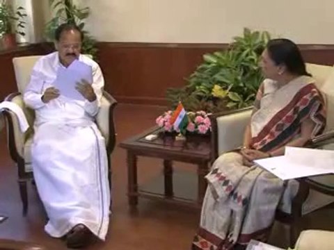 Gujarat CM Anandiben Patel meets Venkaiah Naidu in Delhi