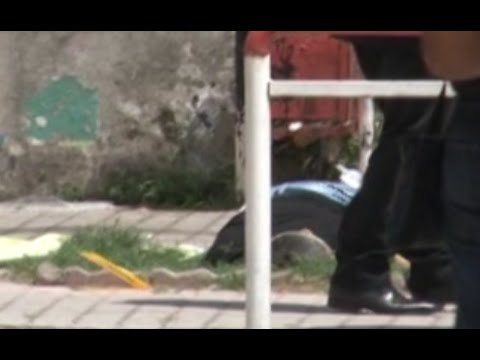 Caivano (NA) – Uomo ucciso in un agguato al Parco Verde -live- (08.08.14)