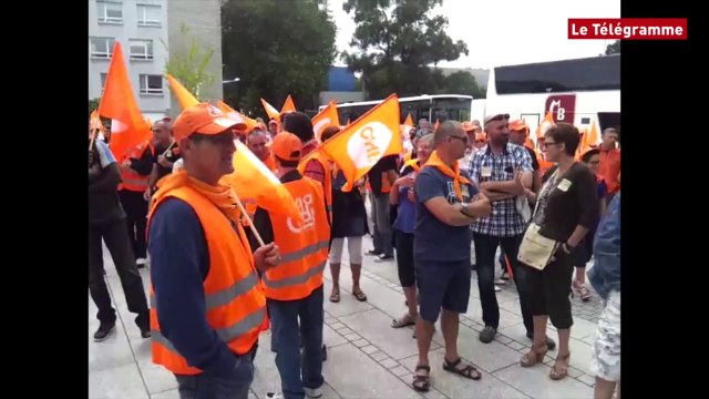 Lorient. Les salariés de Gad manifestent en marge du FIL