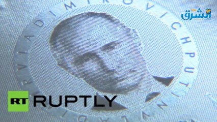 هاتف آيفون بوتين من تيتانيوم بسعر 3000 دولار