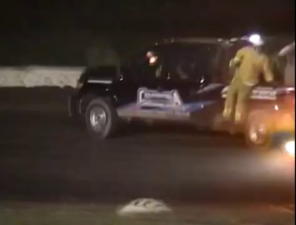 le pilote de Nascar Tony Stewart percute et tue un adversaire sorti de sa voiture