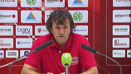 Conférence de presse Valenciennes FC - Nîmes Olympique (2-2) : Bernard  CASONI (VAFC) - José  PASQUALETTI (NIMES) - 2014/2015