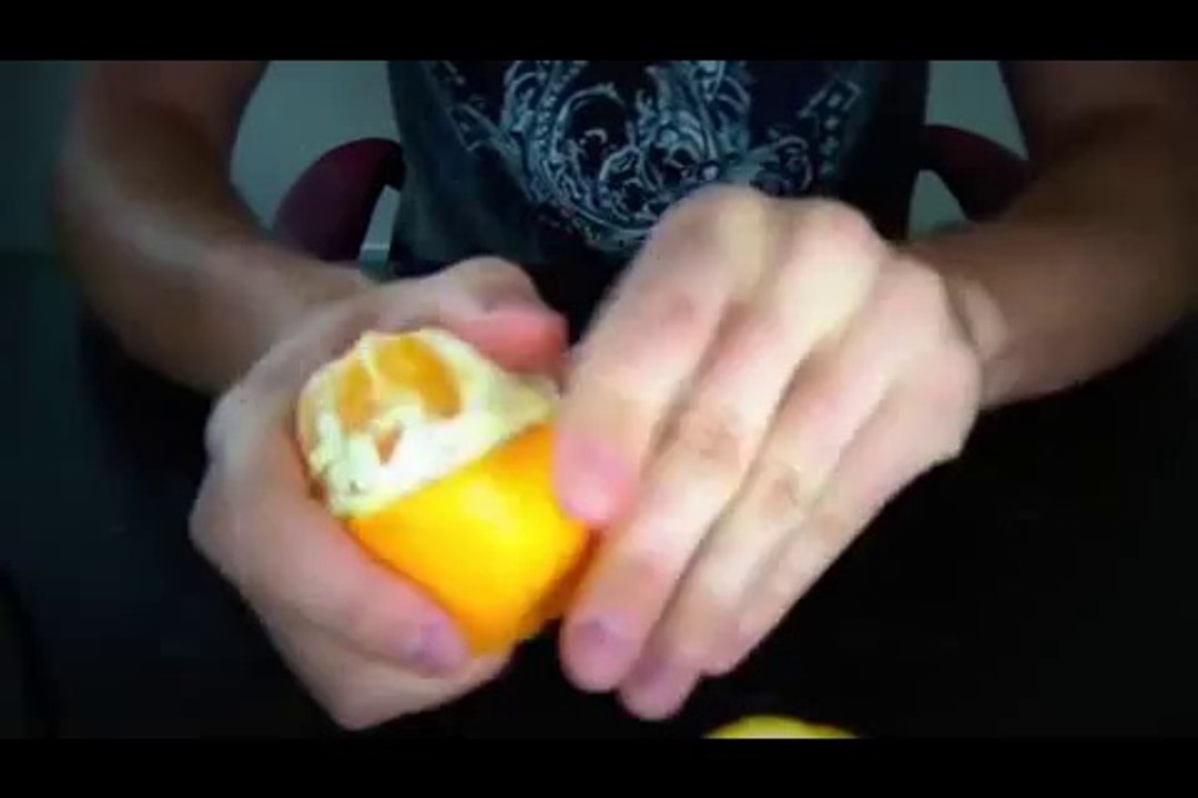 How to Peel an Orange the Russian Way!
