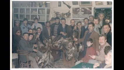 BİRZAMANLAR KIRKAĞAÇ..UNUTAMAM SENİ.GÖZLERİMDEN YÜZÜN,KULAKLARIMDAN SESİN SİLİNMEDİ SENELERDİ..