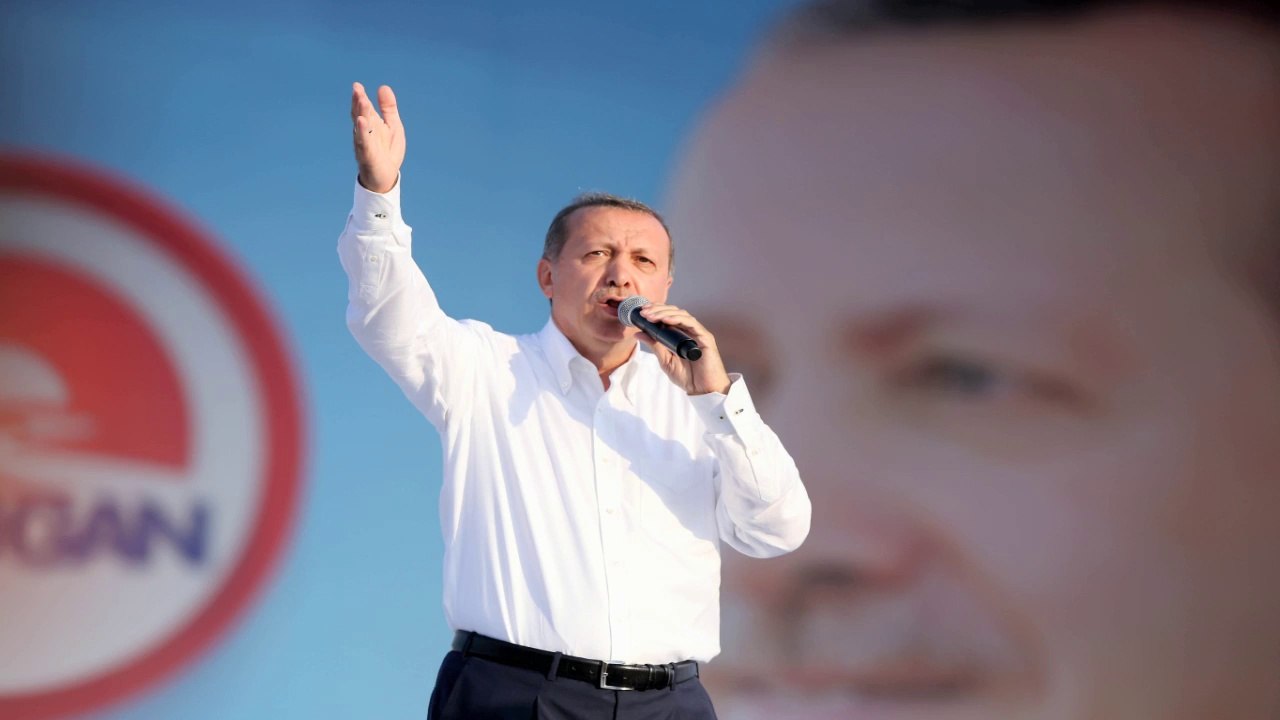 FOCUS lügen - Er will Präsident der Türkei werden  Der unberechenbare Sultan – Erdogans größte Fehltritte - Video - Video - FOCUS Online