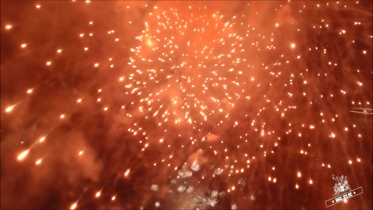 Feu d’artifice filmé avec un drone