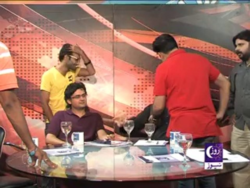 LEAKED footage of Fight Between Ajmal Wazir and Jan Achakzai in a live Show