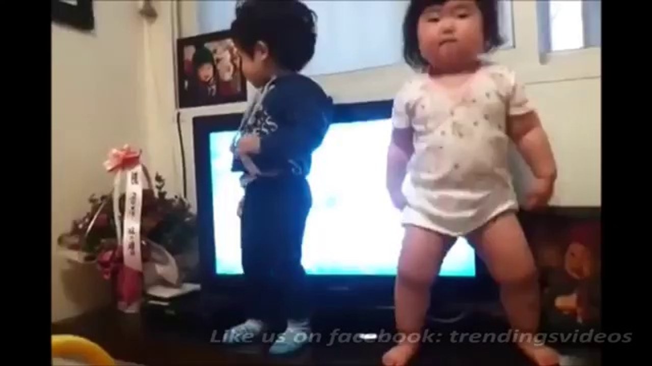 This Dancing Korean Cute Chubby Baby May Have Created The Next 'Gangnam Style' - Vidéo Dailymotion