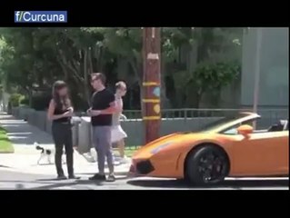 Kötü arabayı görünce binmekten vaz geçti