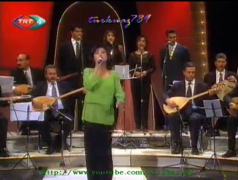 Dilek KARADAĞ-Evlerinin Önü Marul