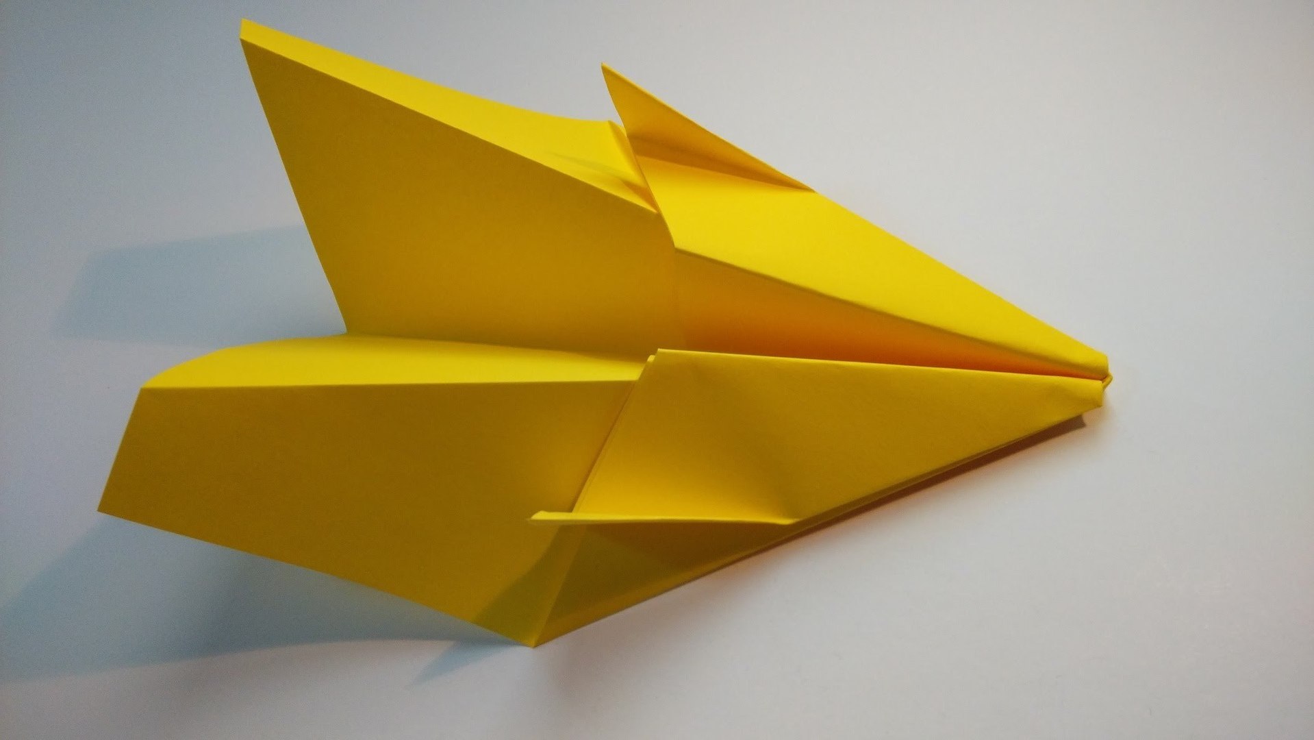 Pensamiento elevación luto Como hacer un avion de papel que vuela mucho tiempo - video Dailymotion