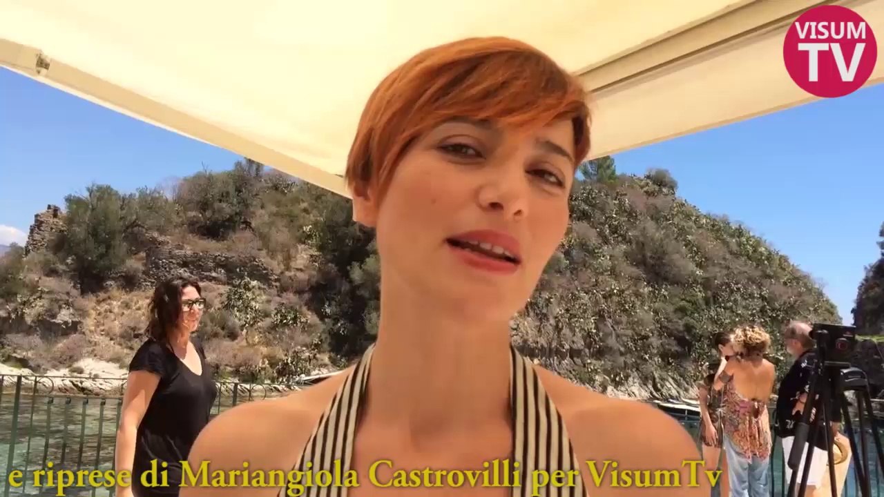 Anna Foglietta riceve il Nastro d'Argento Wella il look del talento