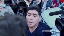 Maradona s'énerve et gifle un journaliste