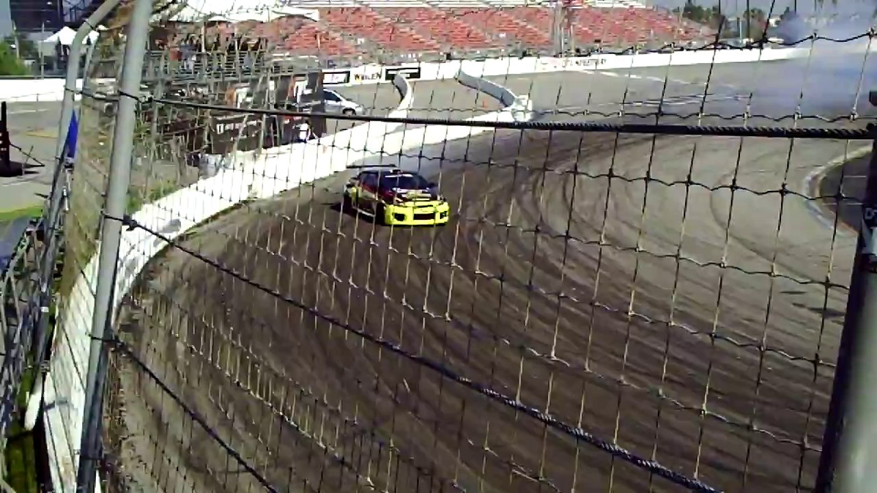 Racing cars drifting - laughterspoint.blogspot.com