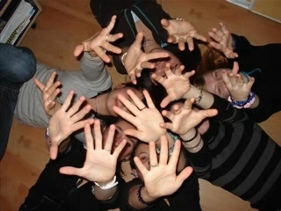 Montage aprèm avec les filles