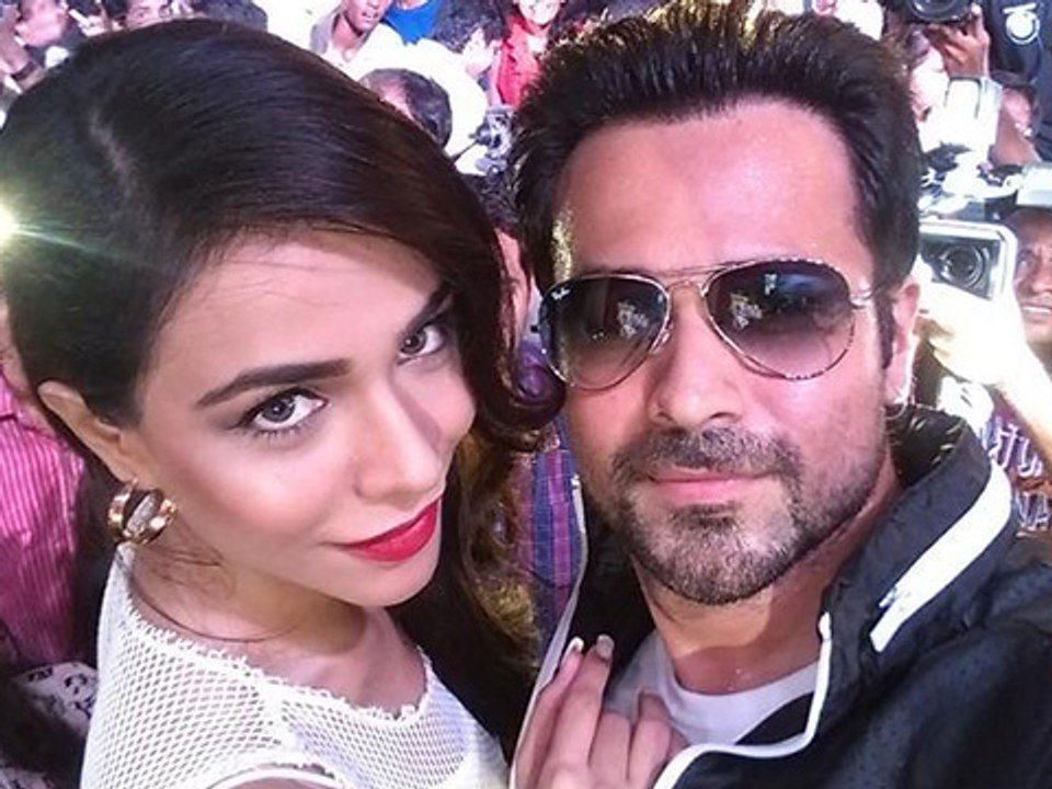 Emraan Hashmi And Humaima Malik Promote Raja Natwarlal In Poddar College