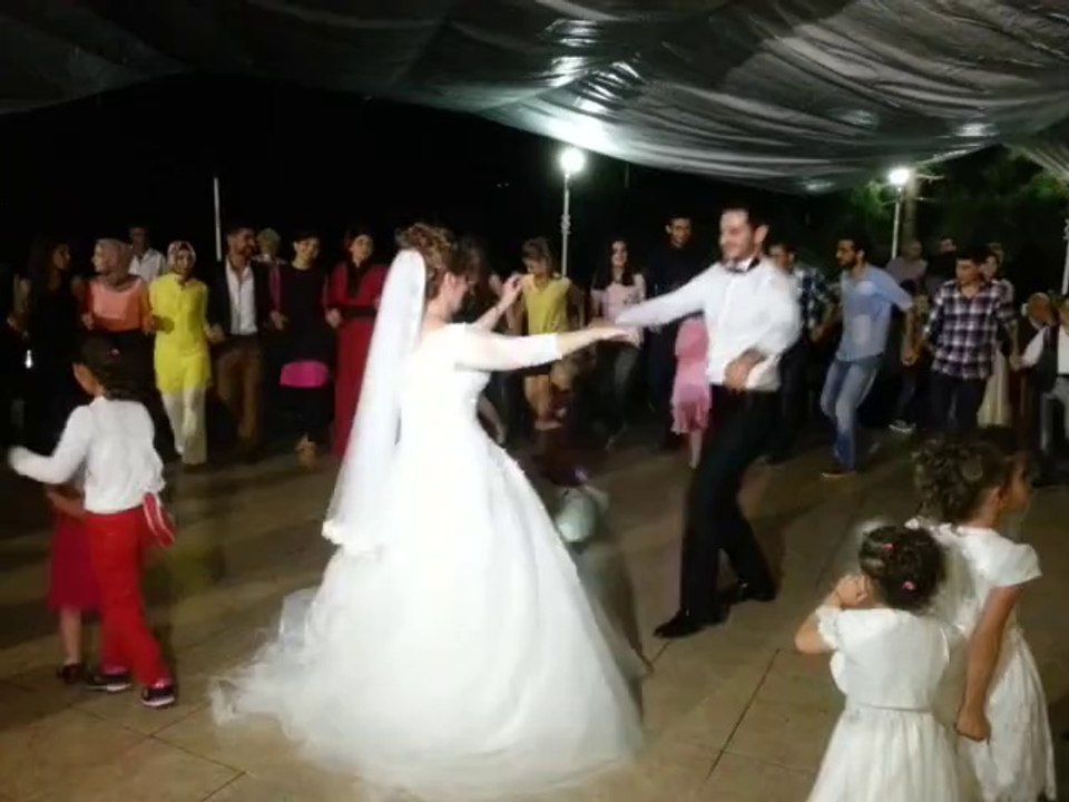 Ece & Yusuf Evlendi - 3