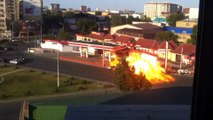 Russie : impressionnante explosion d'une station service