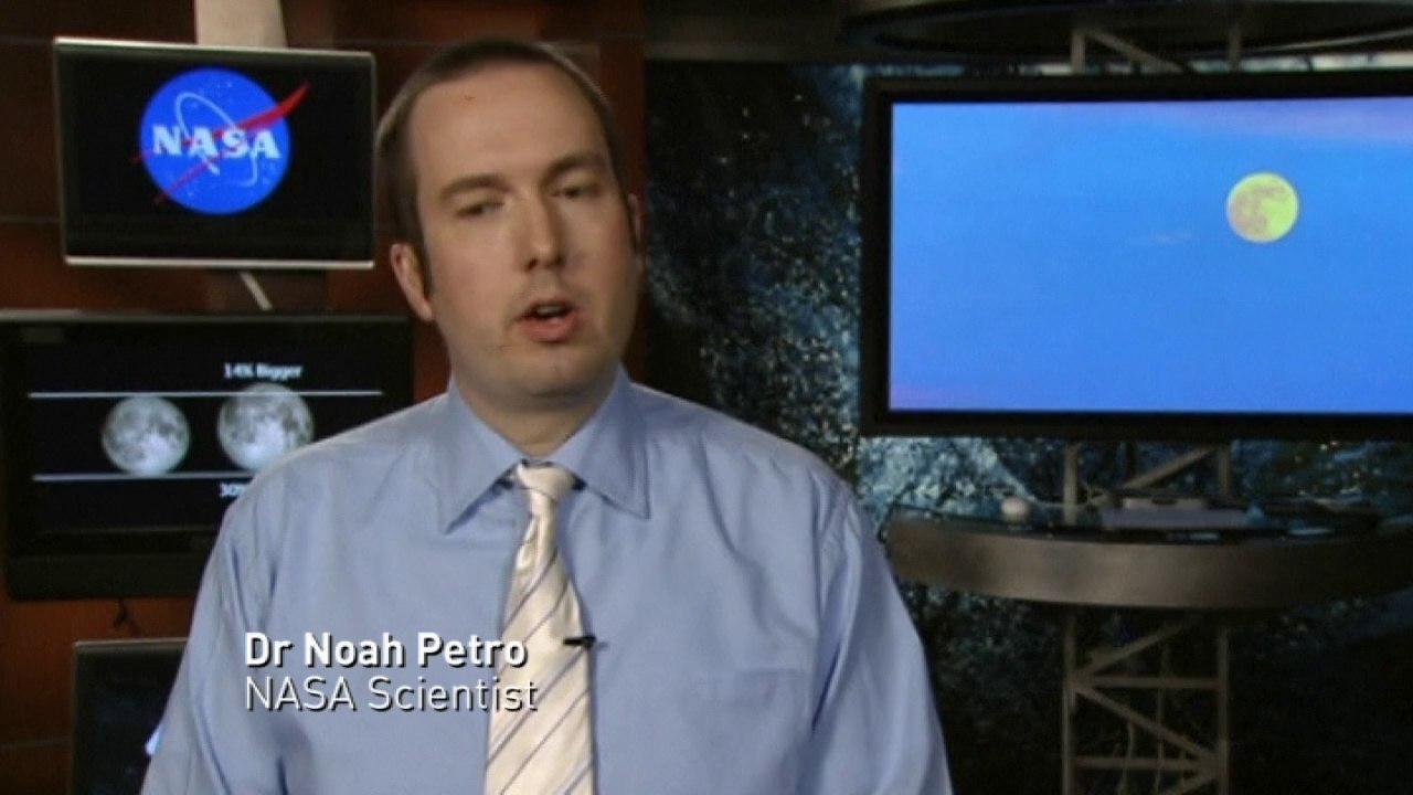 Supermoon 2014: Giant moon lights up sky across the globe