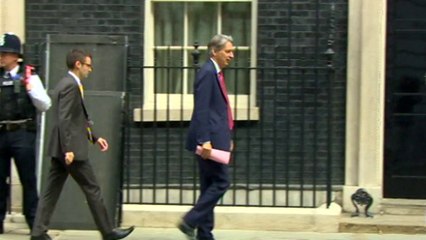 Defence Secretary dodges Iraq air strikes question