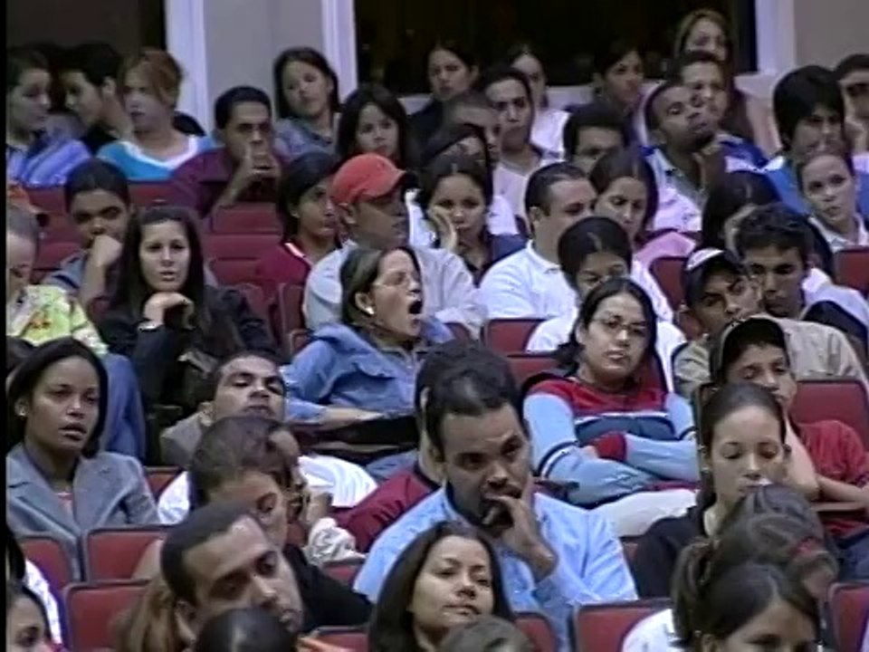 jovenes que construyen