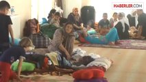 Yezidilerden 350'si Cizre'de Taziye Evlerine Yerleştirildi