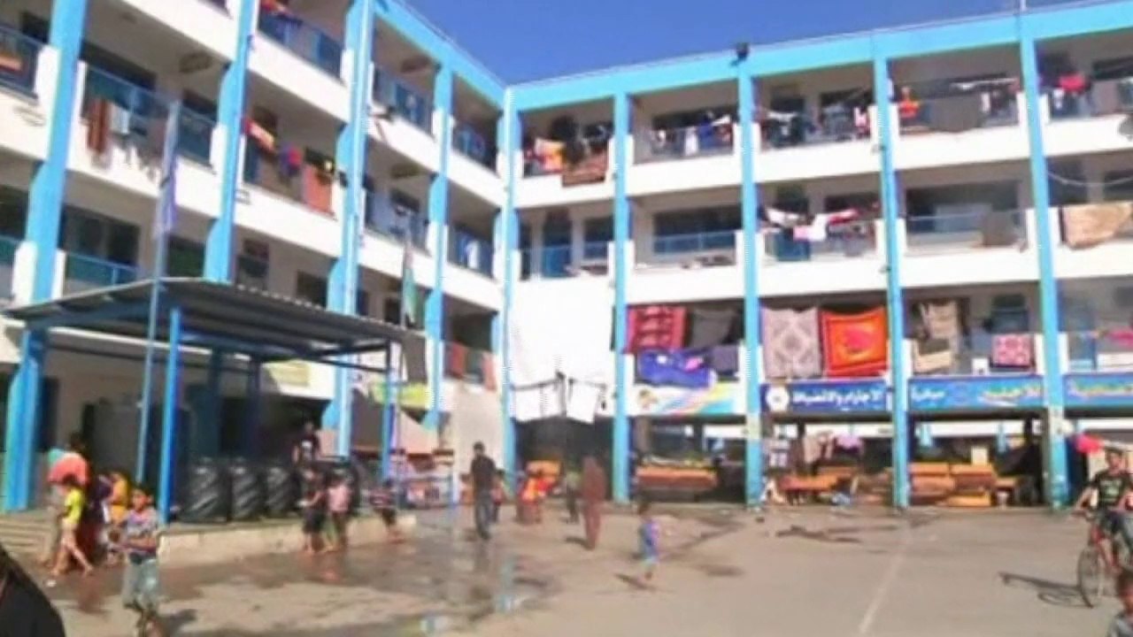 Gaza residents return to their homes as ceasefire holds