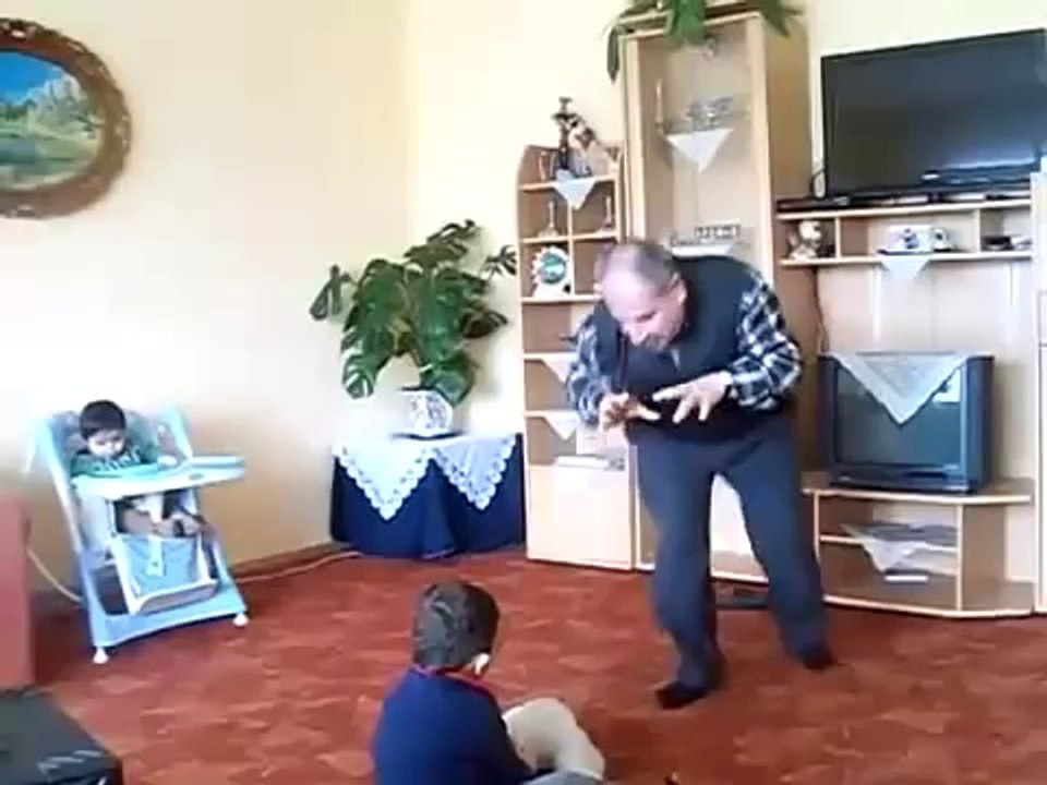 Ils ont 80 ans et pourtant ils dansent (beaucoup) mieux que vous !