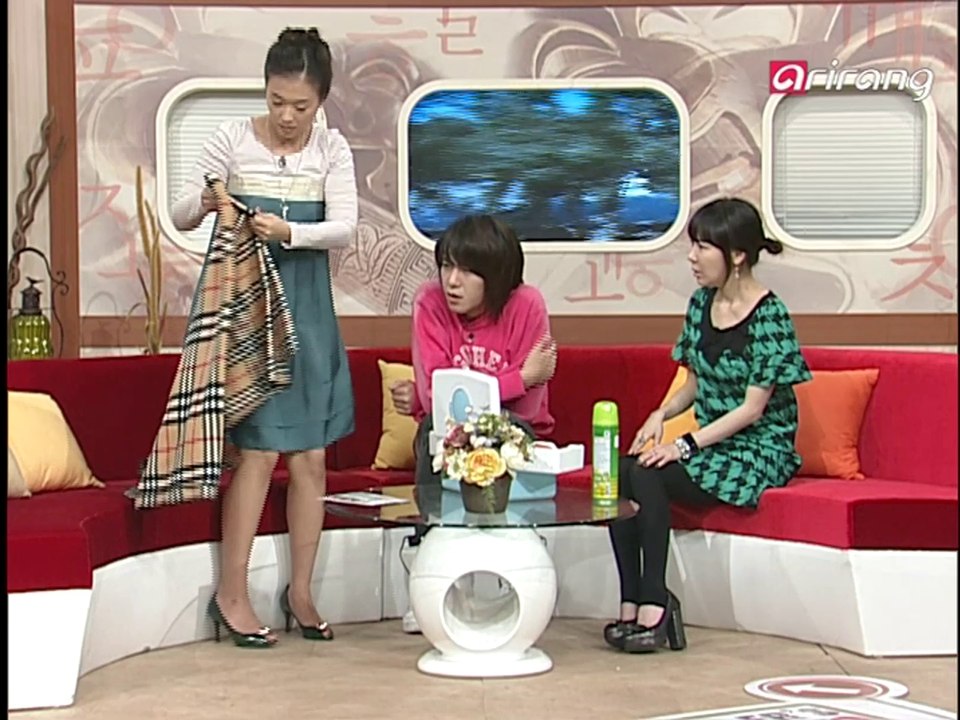 Traveler's Korean (Chinese 中文) S2Ep21 头疼。머리가 아파요.