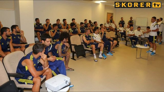 FENERBAHÇE SOYUNMA ODASINDA KÜFÜR SESLERİ...