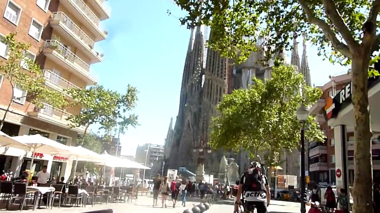 Arrivée sur Barcelone en VTC fin juillet 2014-appletv