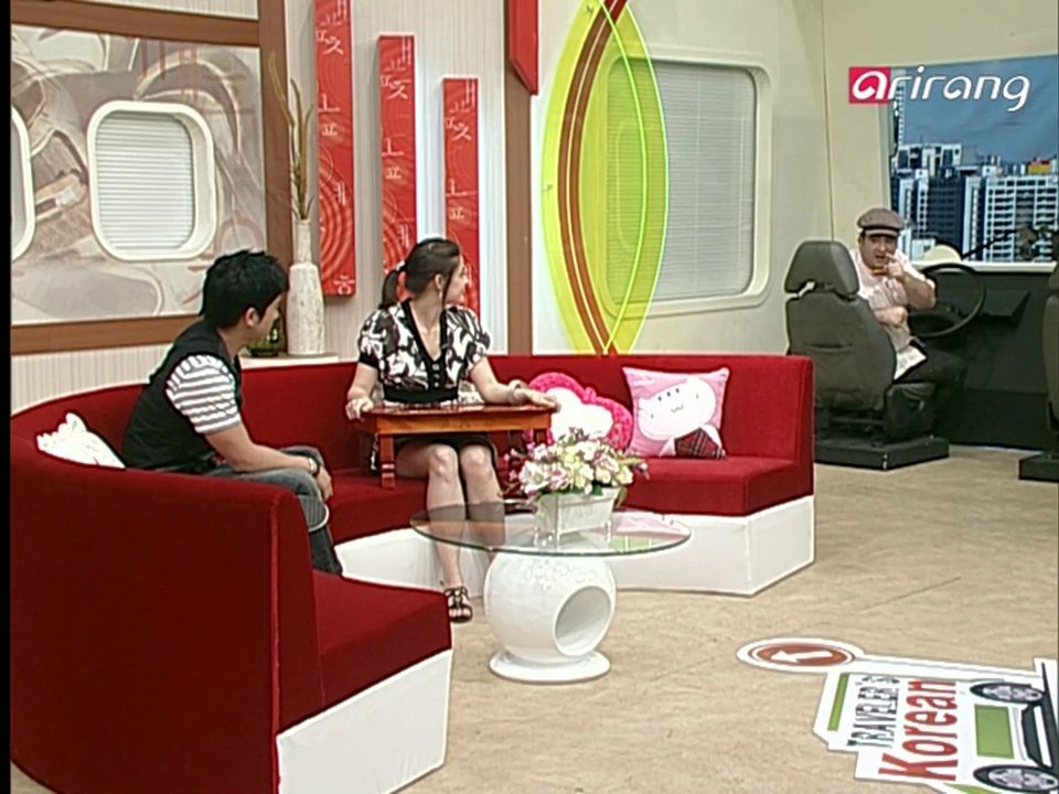 Traveler's Korean (English) S2Ep13 How much is it? 얼마예요?