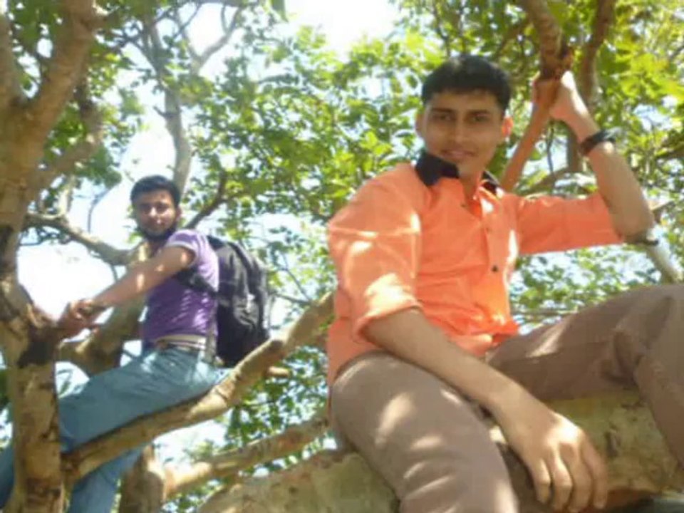 35-EE-B 1 Year memories