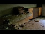 Napoli - Anziana muore per infezione nella sua casa-discarica -1- (11.08.14)