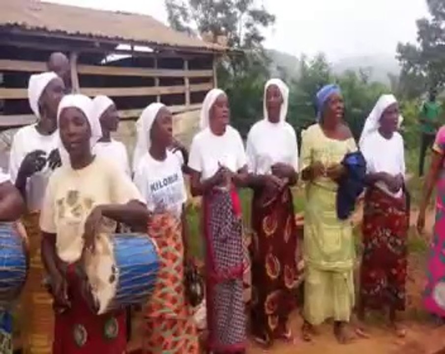 Jubilé d'or de Michel Mpandi- Remise des dons