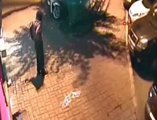 (+18) YAVRU KEDİLERİ VAHŞİCE ÖLDÜRDÜ