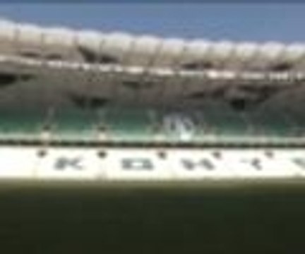 Futbol topu şeklinde stat