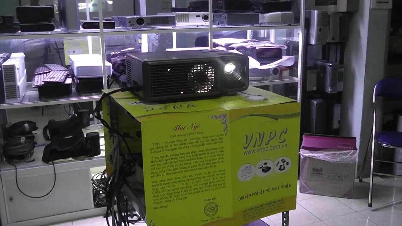 Lắp đặt máy chiếu giá rẻ tận nơi  gọi 0988810900
