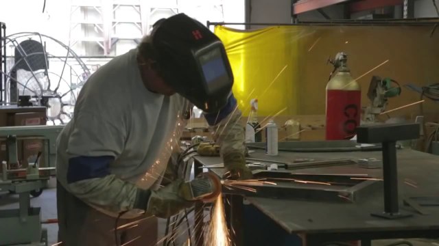 Pizza Hut launches the first pizza thrower truck from the Ninja Turtles