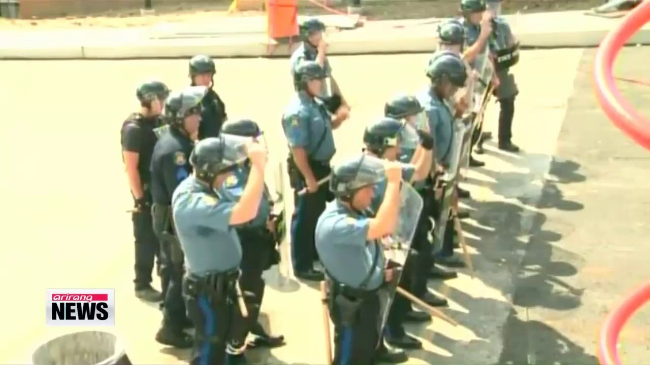 FBI launches probe into shooting of unarmed black teen