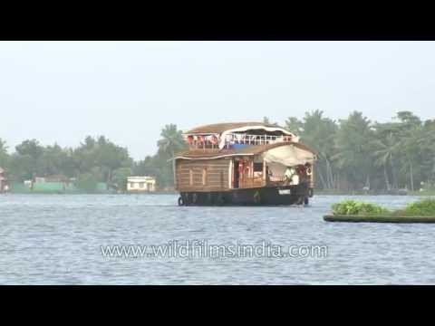 Kerala houseboat sailing at Vembanad Lake - Kerala