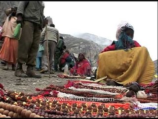 Makeshift shops along Amarnath trail