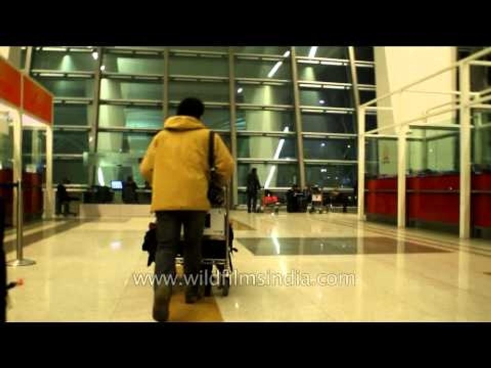 T3 airport Delhi: entrance, security check and airline check-in
